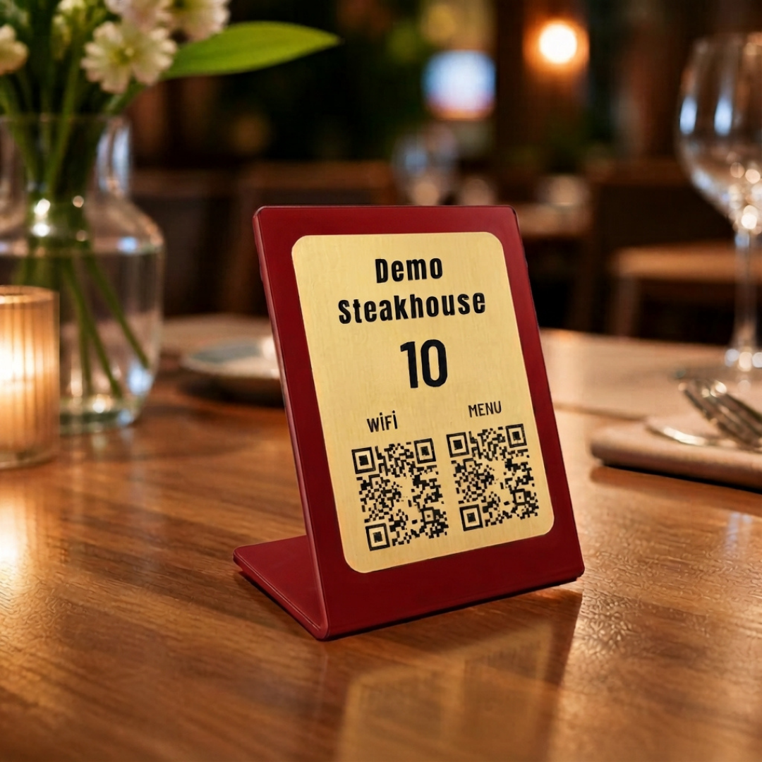 Pleksi Gold Rowmark QR Menü Standı – Lazer Kazımalı, Şık ve Dayanıklı Restoran Masa Karekodu