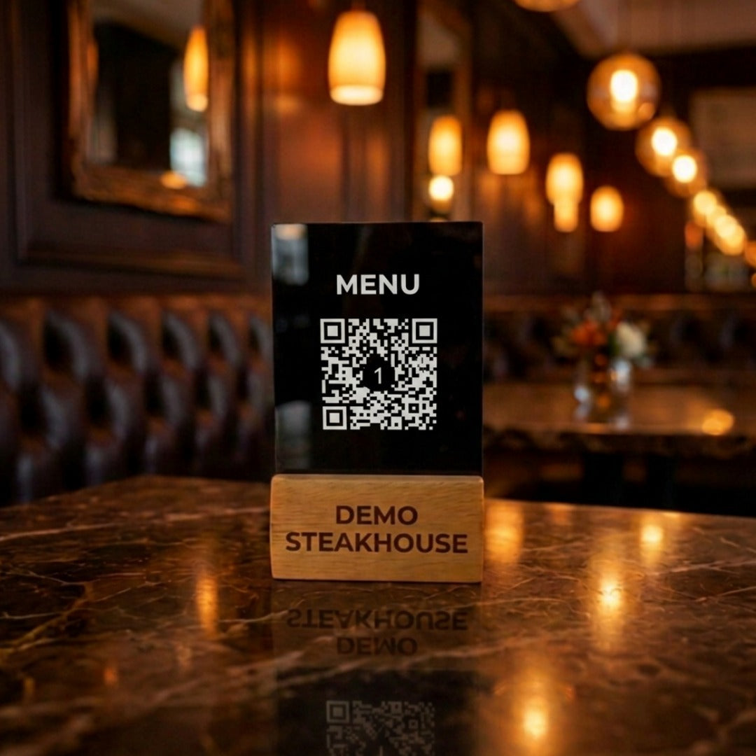 Ahşap Tabanlı Pleksi QR Menü Standı – UV Baskılı