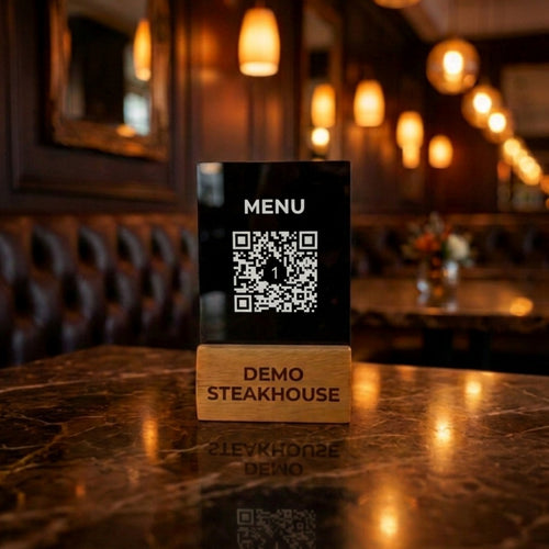 Ahşap Tabanlı Pleksi QR Menü Standı – UV Baskılı