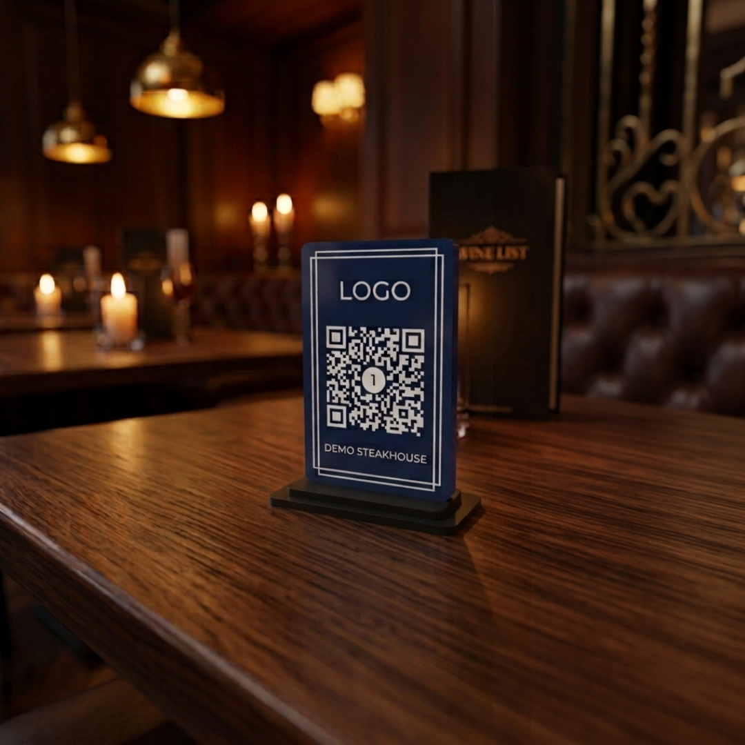 QR Menü Standı Pleksi – UV Baskılı, Şeffaf, Restoran ve Kafe Masa Karekodu
